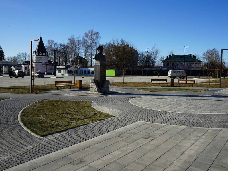 Площадь Жукова готова к приемке